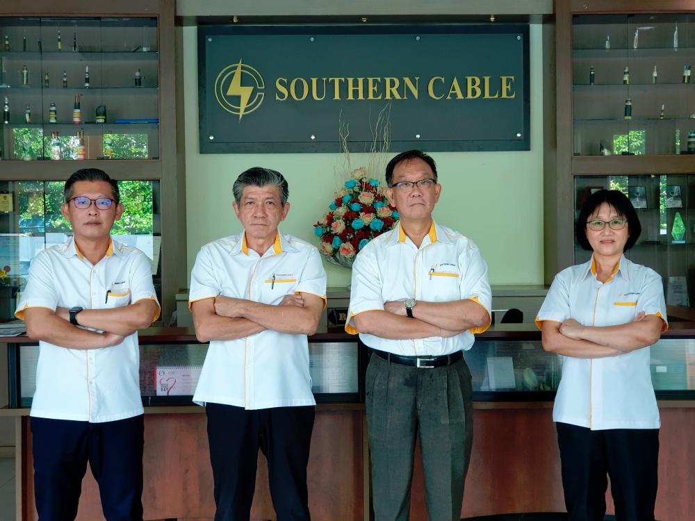 From left: Southern Cable group general manager Ooi Inn Keong, Tung, Southern Cable Sdn Bhd executive director Wong Meng Kee, Southern Cable group financial controller Song Swee Kim.