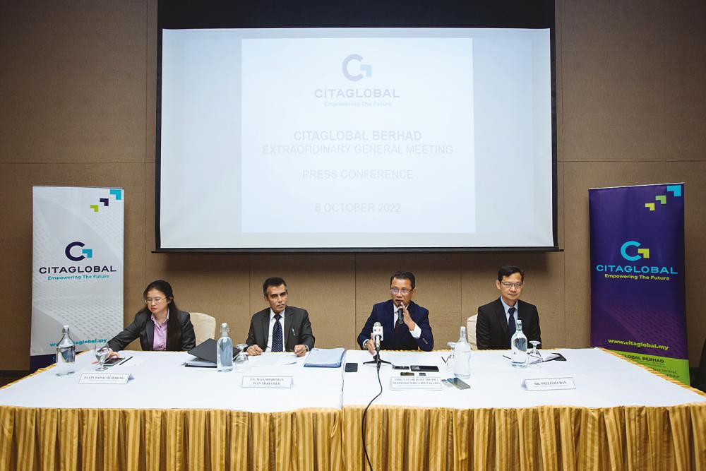 From left: Citaglobal corporate advisor Datin Wong Muh Rong, COO Wan Shariman Wan Mohamed, Norza, and CFO William Chan during the post-EGM press conference.