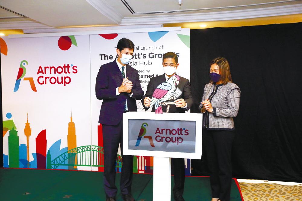 From left: Australian High Commissioner to Malaysia Dr Justin Lee, Azmin and Lim at the launch yesterday.