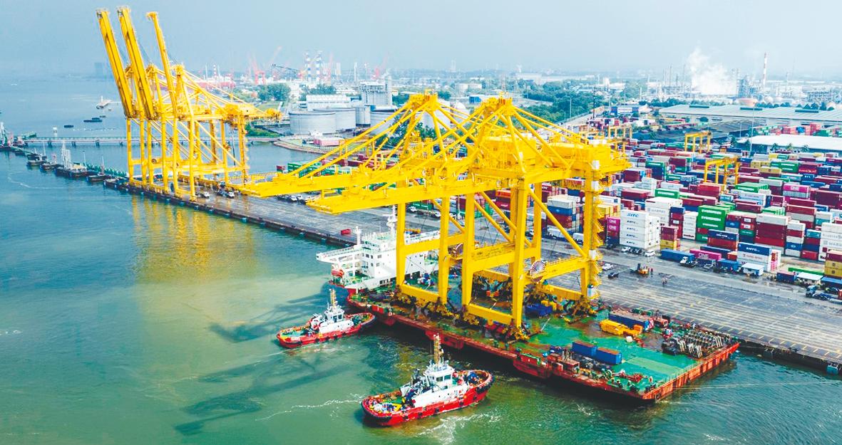 The two new Post-Panamax quay cranes will undergo a 45-day site acceptance test before being fully commissioned into operations.