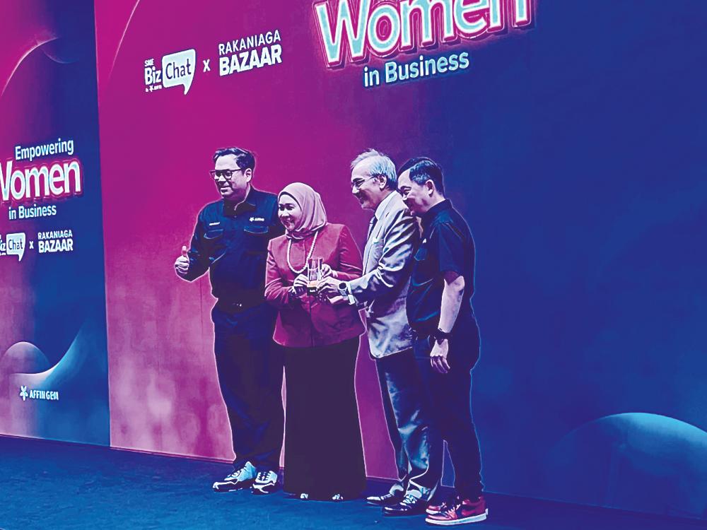 From left: Wan Razly, Sharifah Hasidah, Affin Bank chairman Datuk Agil Natt, Affin Bank acting executive director of group enterprise banking Chan Kien Giap at the launch of Affingem.