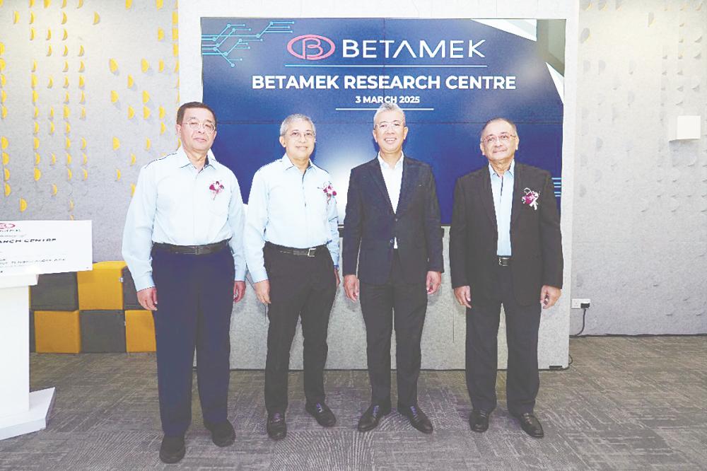 From left: Muhammad Fauzi, Mirzan, Tengku Zafrul and Betamak chairman Ahmad Subri Abdullah at the launch of the R&amp;D centre.