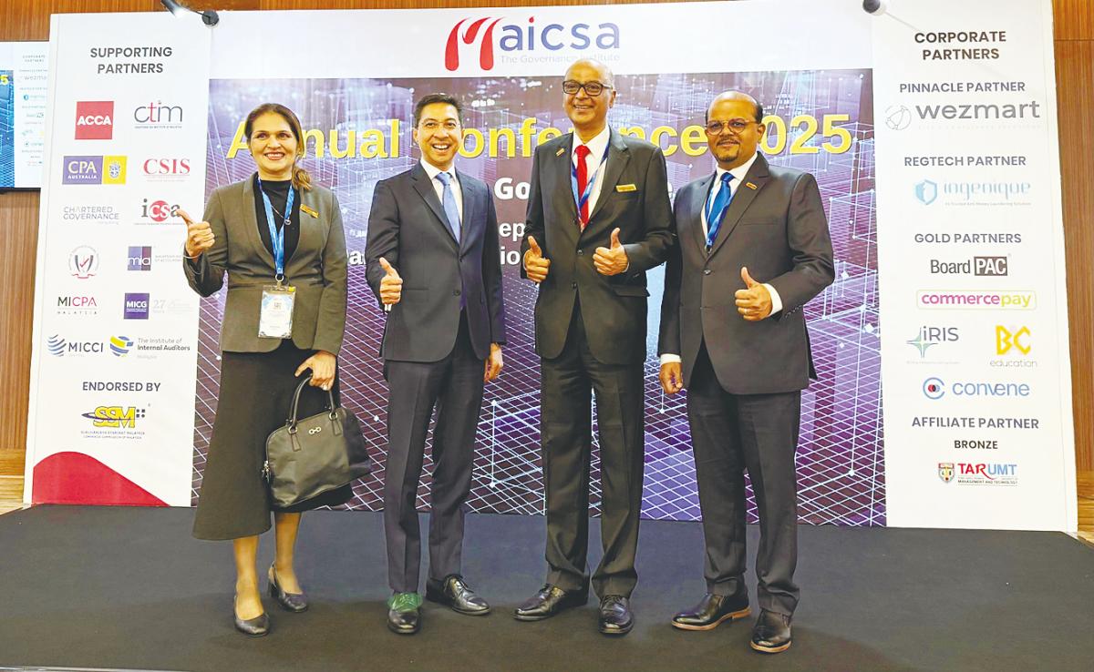 From left: Maicsa deputy president and conference organising committee chairman Dipa Kaur, Fad’l, Maicsa president Datuk Akbar Moidunny and Maicsa CEO Justin J Anthony at the event.