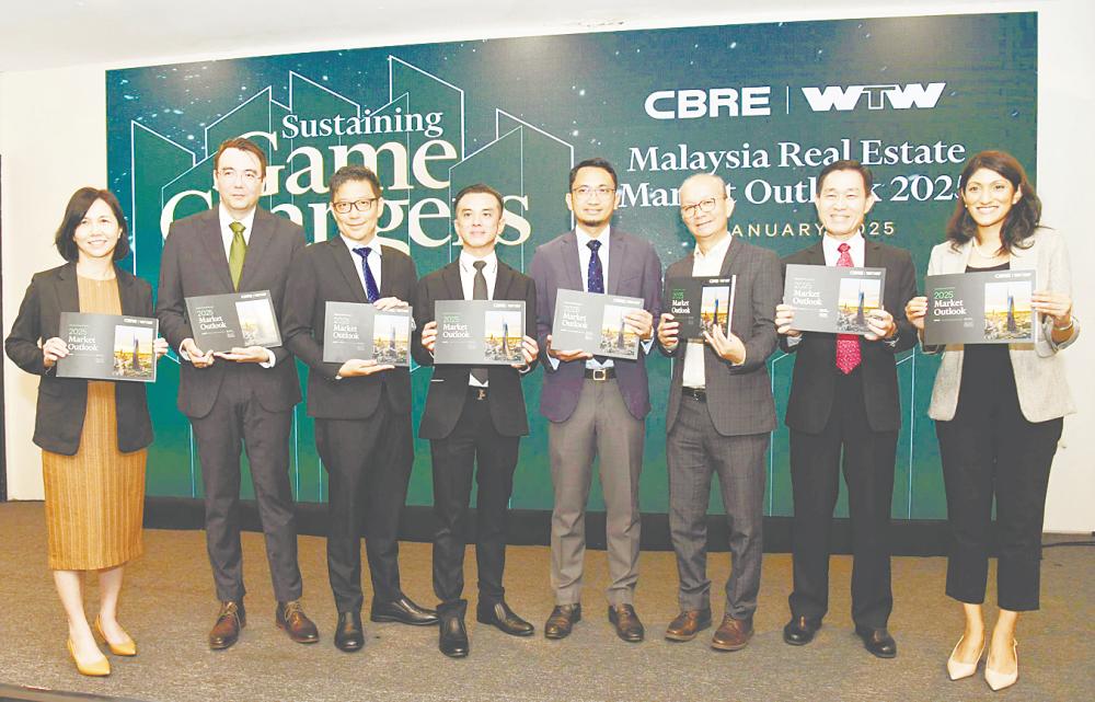 From left: WTWY director Yip Phooi Leng, CBRE WTW director Paul Brendan Chan, CBRE WTW director Tan Chean Hwa, Tan Ka Leong, CBRE WTW managing director Ungku Mohd Iskandar Ungku Ismail, Foo, WTW Sabah director Cornelius Koh and CBRE WTW associate director Mary Kurien at the event.