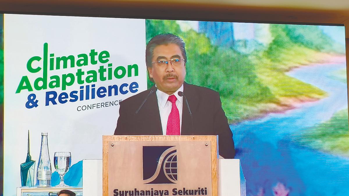 Johari delivering in his keynote speech at the Climate Adaptation and Resilience Conference.