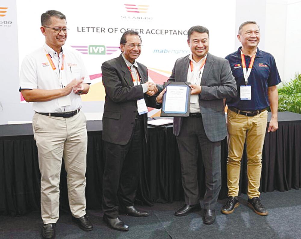 From left: Invest Selangor Bhd CEO Datuk Hasan Azhari Idris, Mohd Fuad, MAG Airlines CEO Ahmad Luqman Mohd Azmi and Selangor Investment, Trade and Mobility Committee chairman Ng Sze Han.