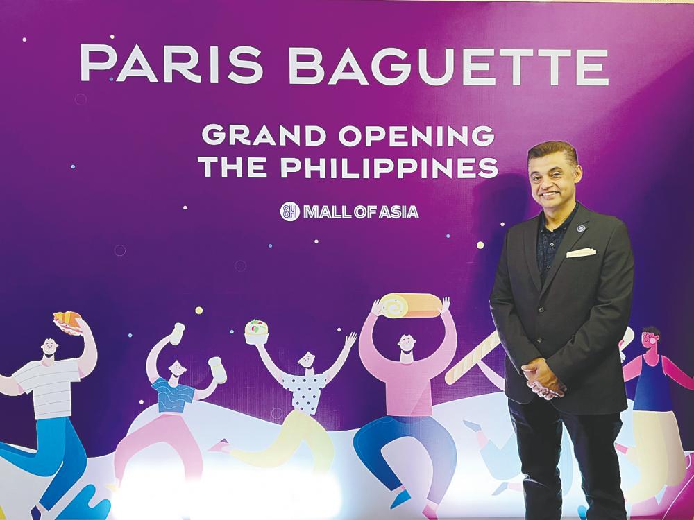 Quays at the grand opening of Paris Baguette in Metro Manila, the Philippines.