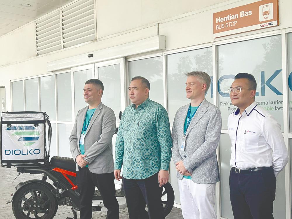 From left: Gueguen, Loke, Diolko chief operating officer Onno Pfeiffer and Prasarana group CEO and president Mohd Azharuddin Mat Sah during the site visit.