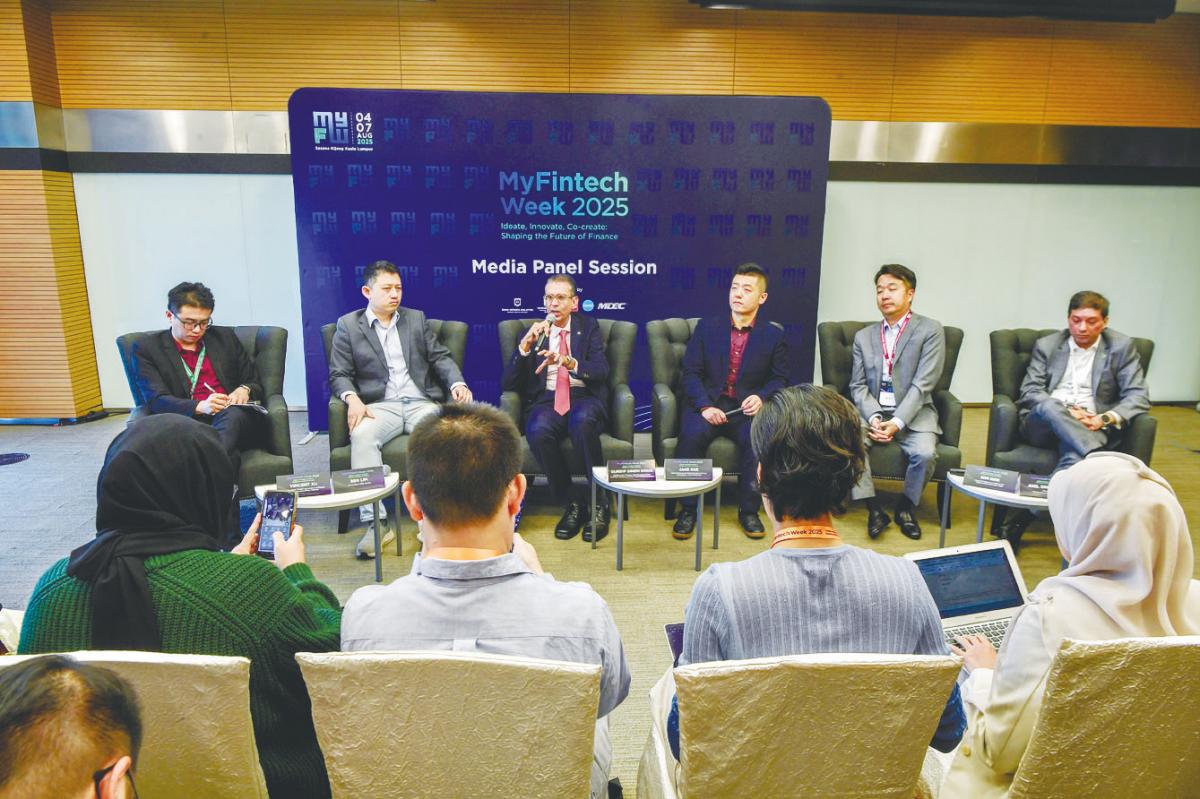 Gurdip speaking during a media panel session at MyFintech Week 2025 on Tuesday. – Bernamapic