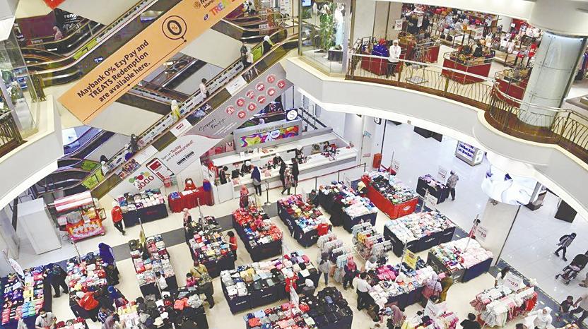 MRA proposes that the SST should be shared fairly between landlords and tenants, rather than passed entirely to retail businesses. – Bernama filepic