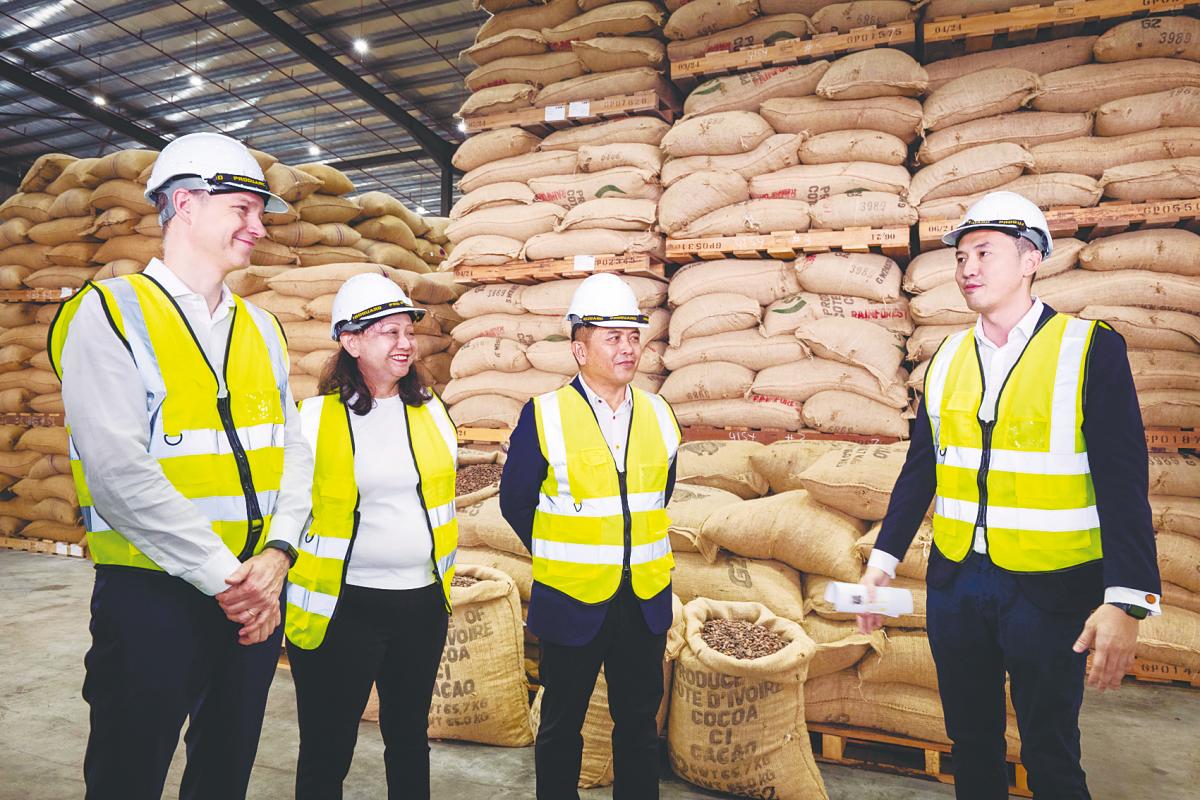 The warehouse has the capacity to store nearly 40,000 metric tonnes cocoa beans.