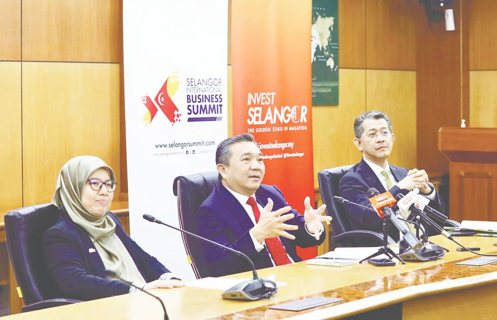 From left: Selangor State Executive Councillor for Women Development and Social Welfare Anfaal Saari, Ng and Invest Selangor Bhd CEO Datuk Hasan Azhari Idris at a press conference held in conjunction with the upcoming Selangor International Business Summit 2025.