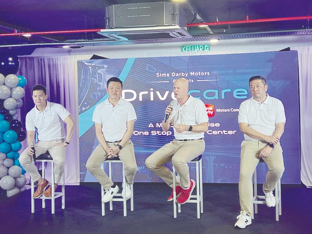 From left: Sime Darby Auto Selection general manager Choong Chin Seong, Gan, Basham and Sime Darby Auto Bavaria and Auto Selection managing director Vi Thim Juan at the press conference after the launch.