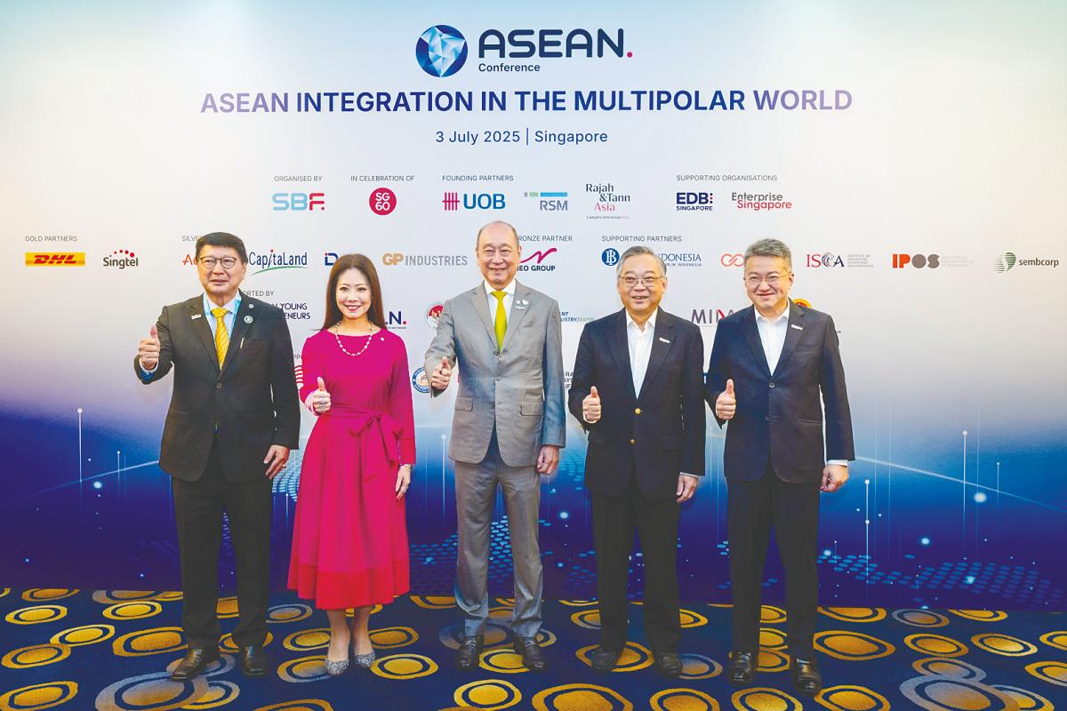 From left: Soh, Ng, UOB deputy chairman and CEO Wee Ee Cheong, Singapore Deputy Prime Minister and Minister for Trade and Industry Gan Kim Yong and Liew at the Asean Conference in Singapore.