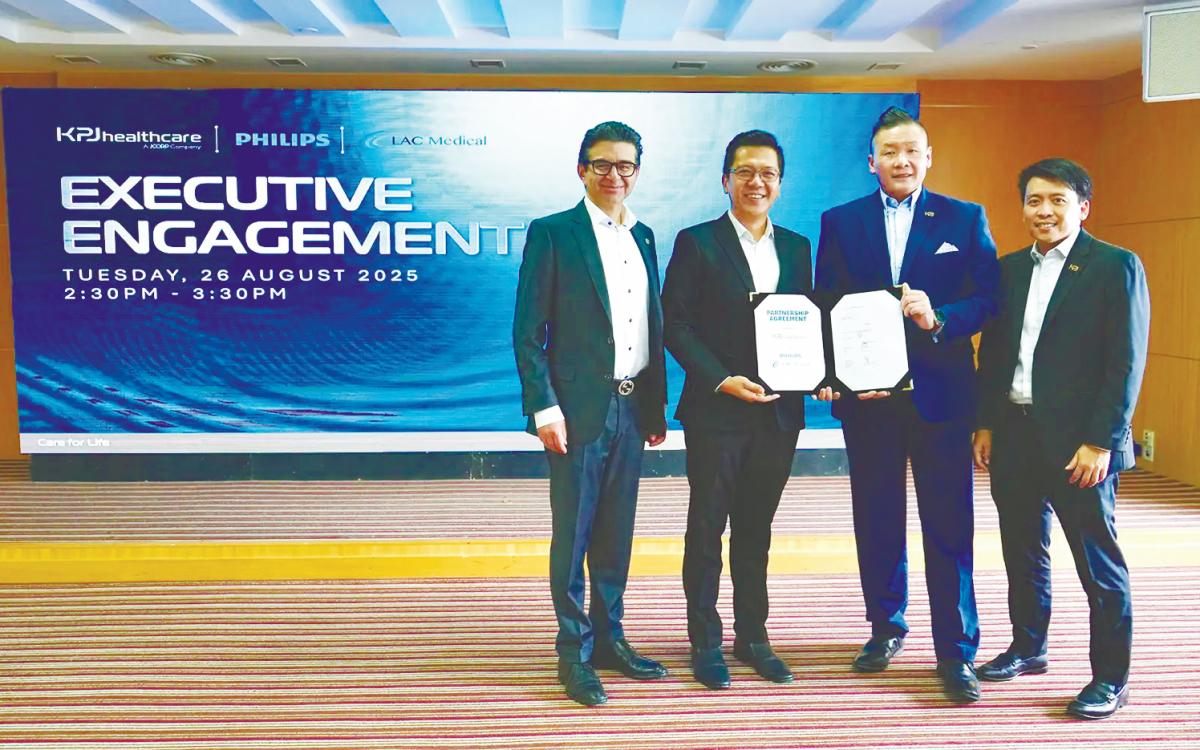 From left: Partovi, Liew, Chin and KPJ Healthcare chief digital officer Shahril Mizani Ariffin.