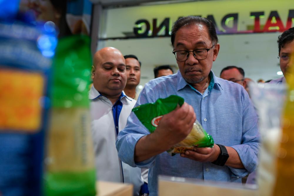 - fotoBERNAMA