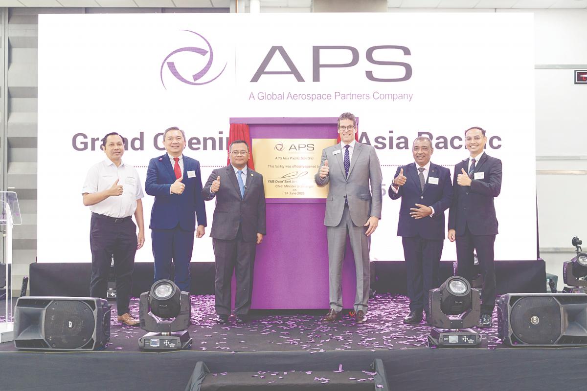 From feft: National Aerospace Industry Coordinating Office CEO Professor Shamsul Kamar Abu Samah, Selangor State Exco for Investment, Trade and Mobility Ng Sze Han, Amirudin, Colbert, Lopez, APS Asia Pacific operations director Tuan Azli at the opening of the MRO facility.