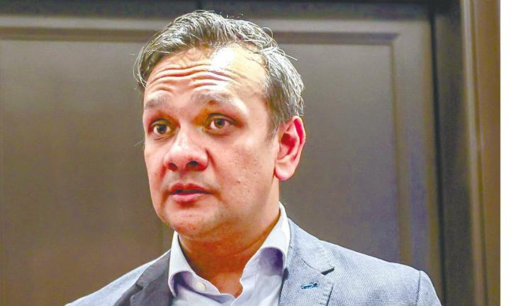 Anuar Fariz says the grants are timely and strategic. – Bernama filepic