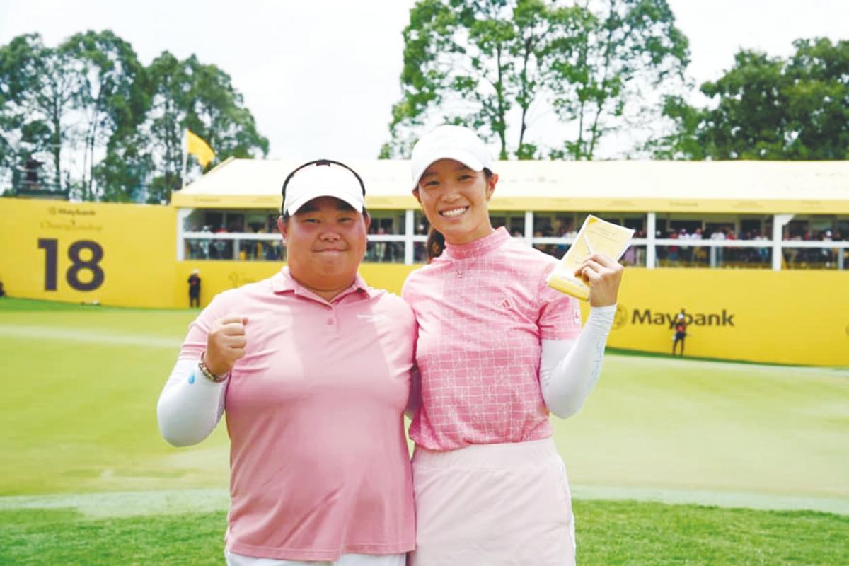 Mirabel Ting (left) and Ashley Lau.