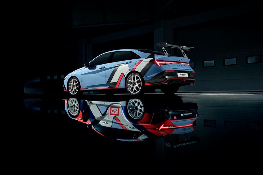 Hyundai unveils Elantra N TCR edition