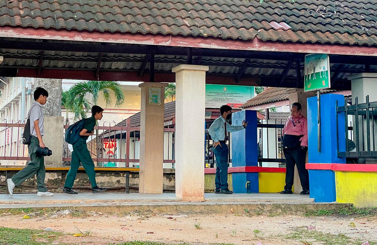 Unicef Malaysia has sounded the alarm over a worrying surge in school violence, from sexual assaults to brutal beatings - some ending in tragedy. – ADIB RAWI YAHYA/THESUN