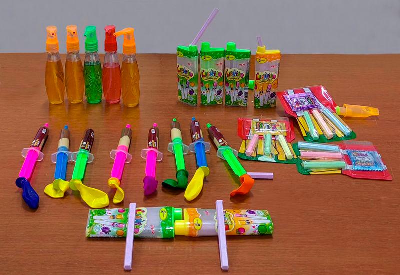 The growing availability of vape-like and syringe-shaped candies targeted at children has sparked serious concerns among consumer advocates and experts. - MASRY CHE ANI THESUN