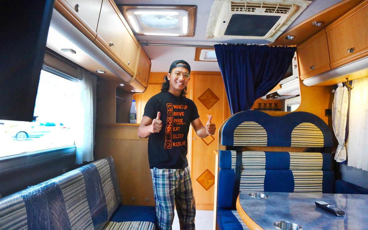 Farhan striking a pose inside his RV (insert). – ADAM AMIR HAMZAH/THESUN