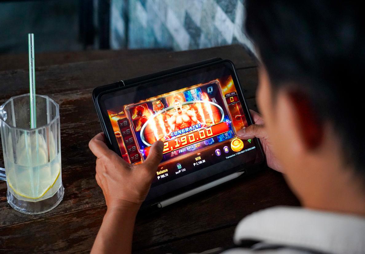 Siraj noted that enforcement issues on social media platforms are not unique to Malaysia as online gambling and scams are global issues. – ADIB RAWI YAHYA/THESUN