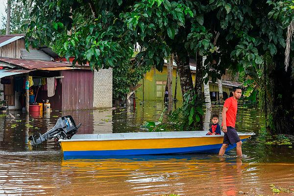 Banjir di Pasir Mas–fotoBernama