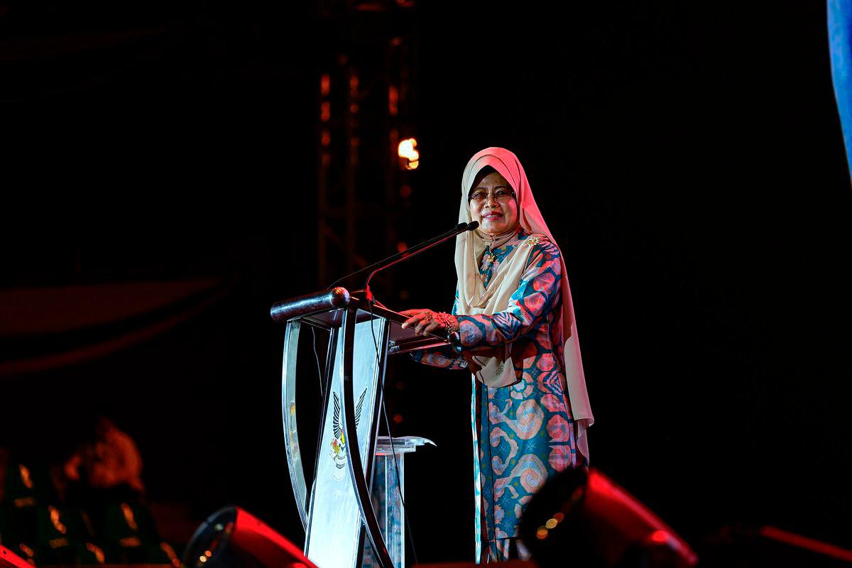 State Minister for Women, Community Wellbeing and Family Development Datuk Seri Fatimah Abdullah - Bernamapix