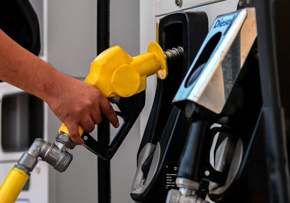 Retail prices of RON97, RON95, diesel unchanged