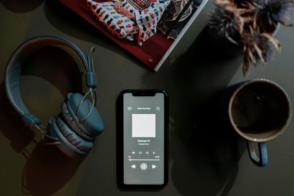Podcasts are increasingly popular as source of travel info. –PEXELS