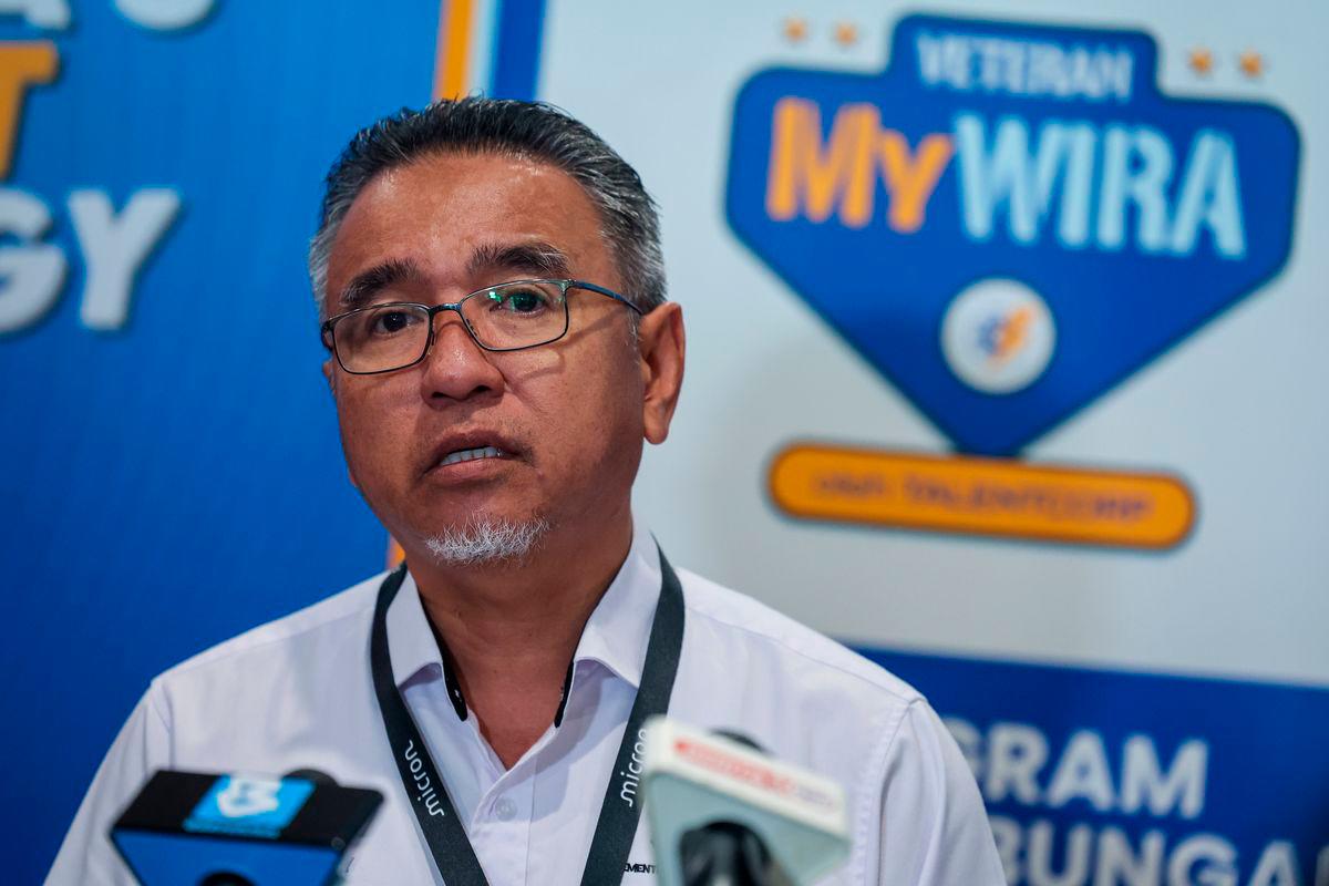 Deputy Defence Minister Adly Zahari - Photo by BERNAMA