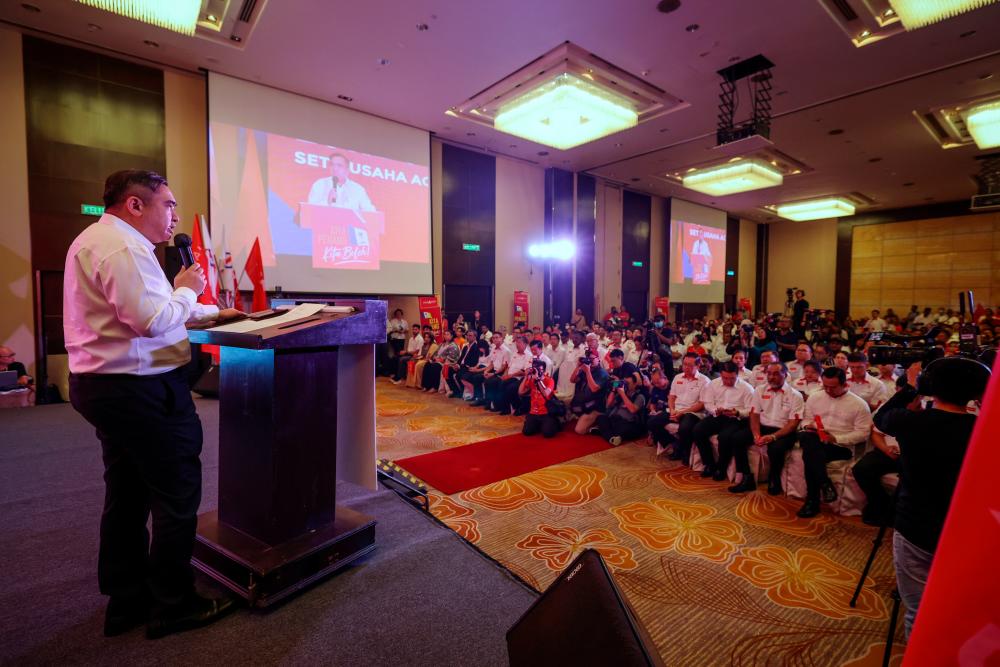 GEORGE TOWN, 25 July -- DAP Secretary General Anthony Loke (left) delivered a speech at the Penang DAP Candidates Announcement Ceremony for the 15th State Election (PRN) yesterday. BERNAMAPIX