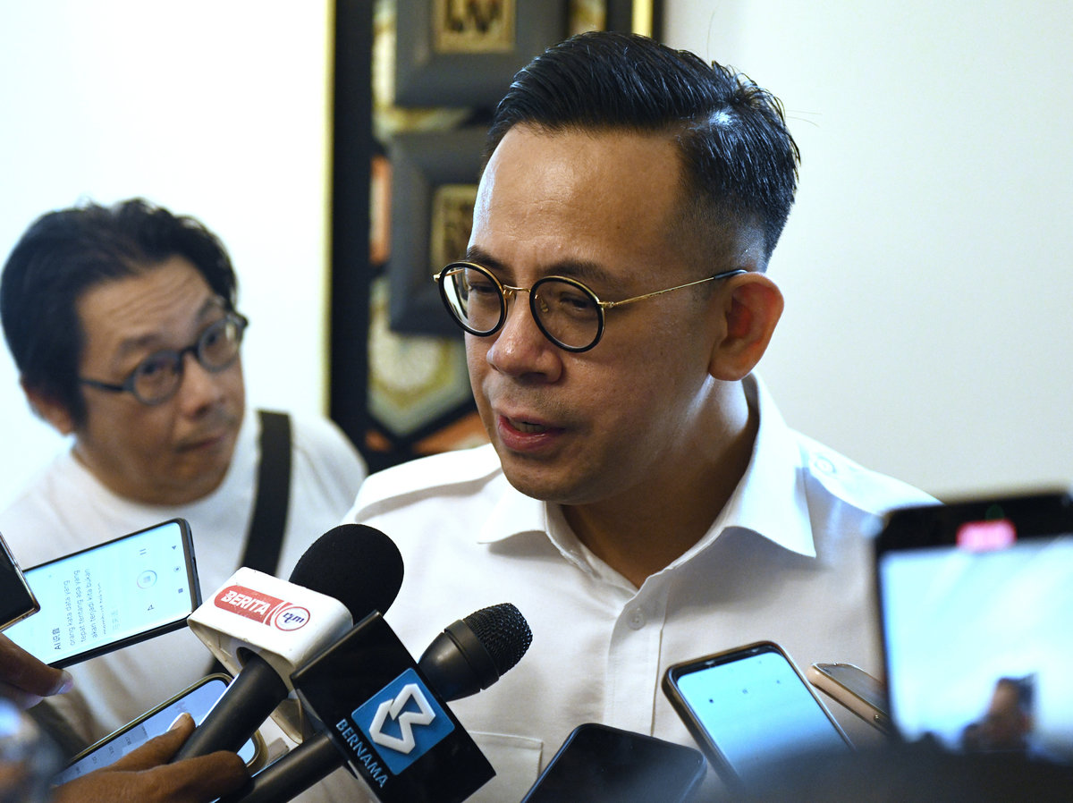 Human Resources Minister Steven Sim speaks to the media at the opening ceremony of the 52nd ARTDO (Asian Regional Training and Development Organization) Conference here today. – BERNAMA