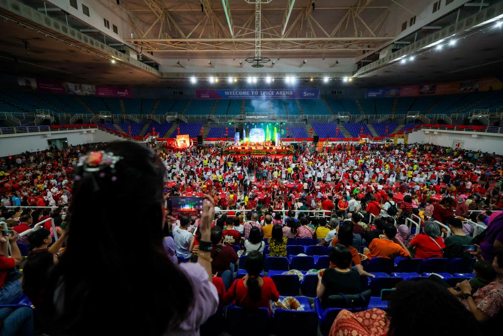 - fotoBERNAMA