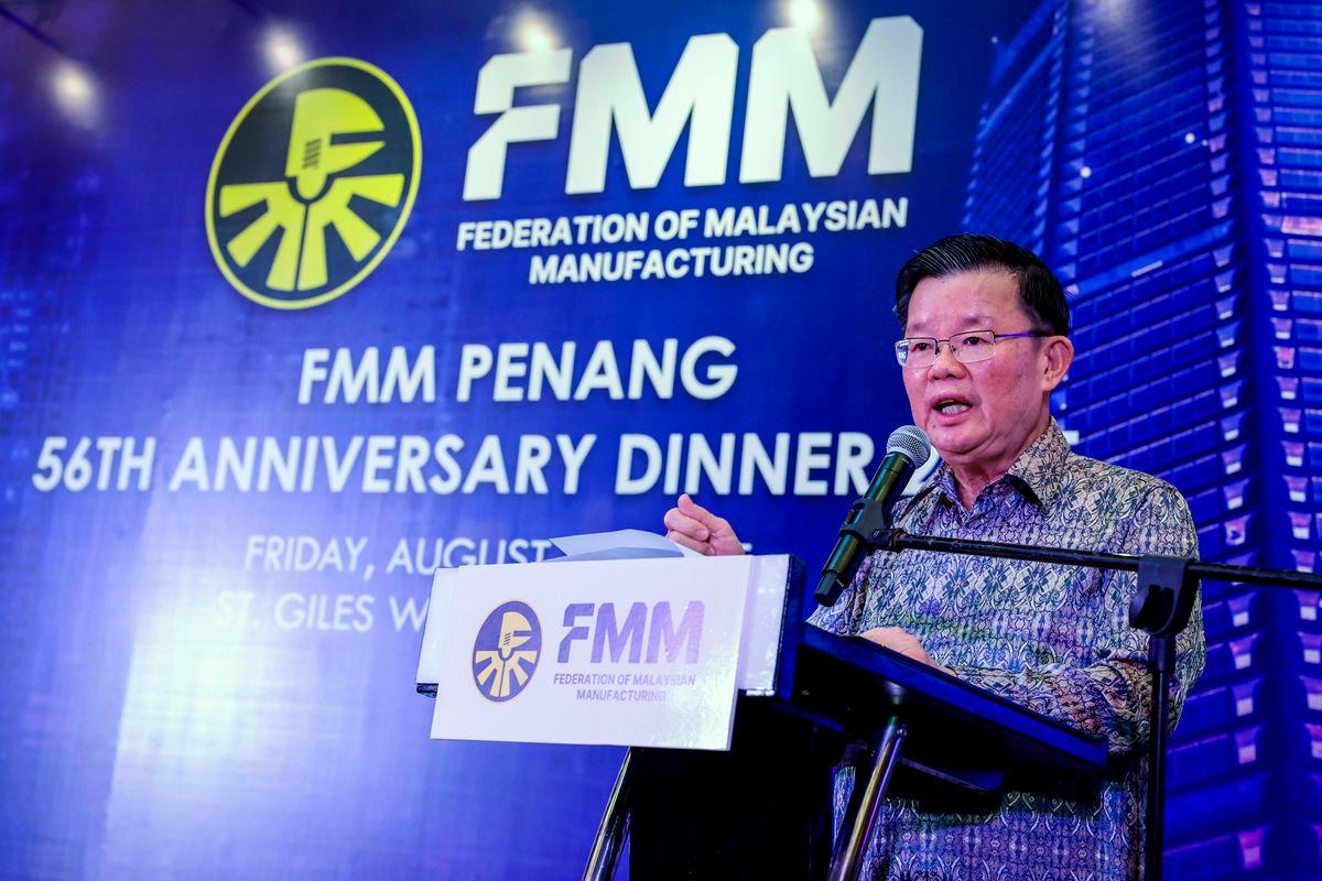 Ketua Menteri Pulau Pinang Chow Kon Yeow menyampaikan ucapan pada Majlis Makan Malam Ulang Tahun Persekutuan Pekilang-Pekilang Malaysia (FMM) Ke-56, semalam- fotoBERNAMA