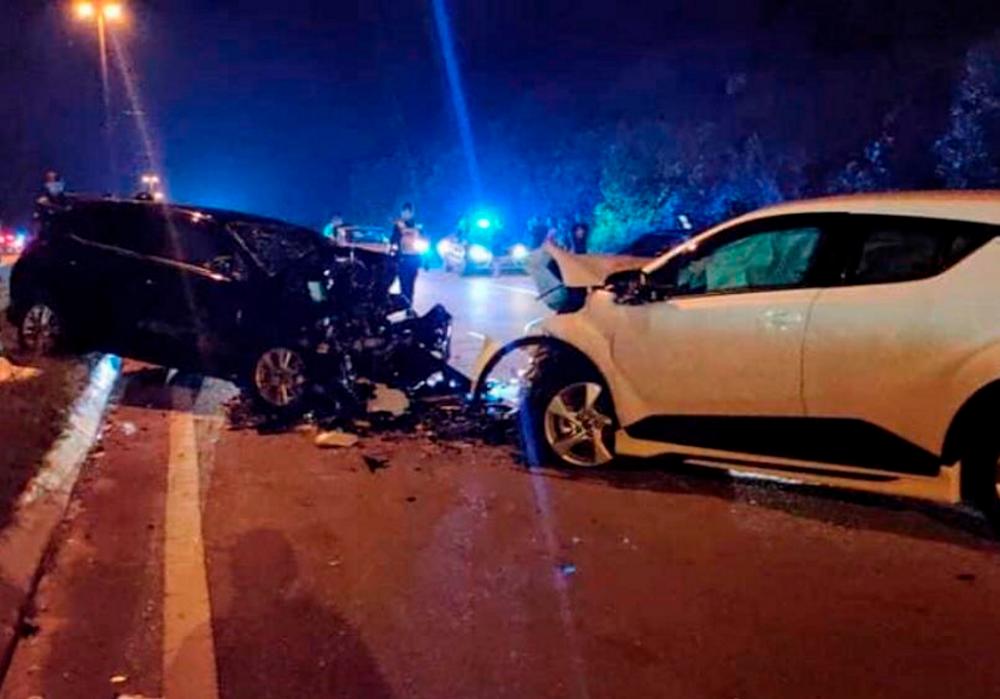 The scene of the accident after the car driven by Irwan Herman Kamarudin was rammed by the white vehicle on the right which was driven against the flow of traffic by a man who is believed to have been under the influence of alcohol. — Bernama
