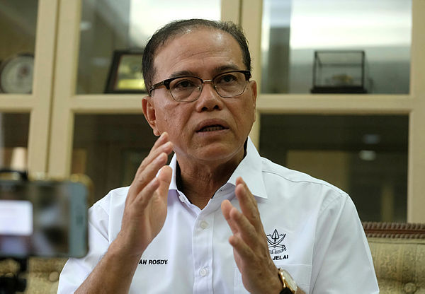 Careful screening of bauxite mining permit applications: Pahang MB