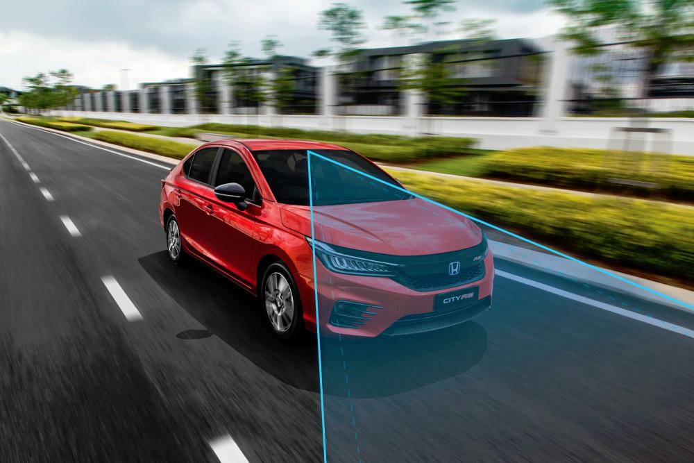 The all-new City RS i-MMD comes with enhanced Honda Sensing, the most complete advanced safety features in its segment.