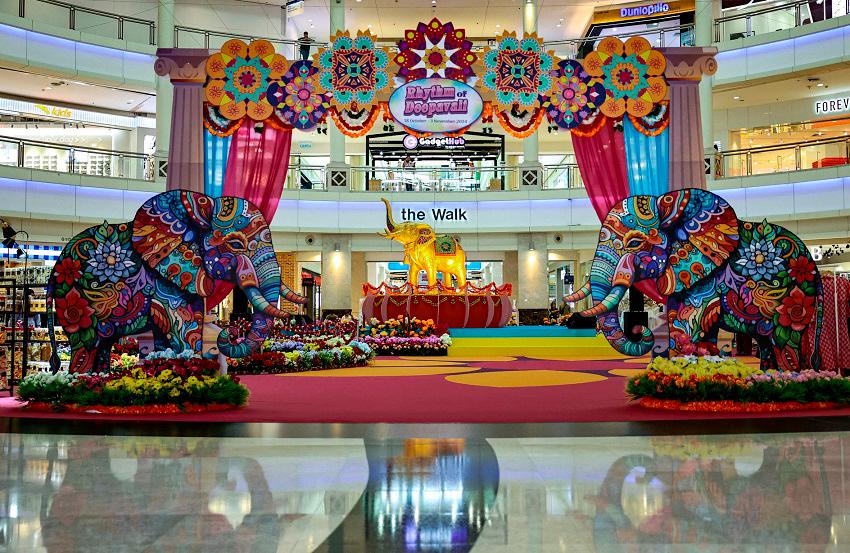 $!The Curve’s Rhythm of Deepavali campaign brings the vibrant traditions of the festival to life.