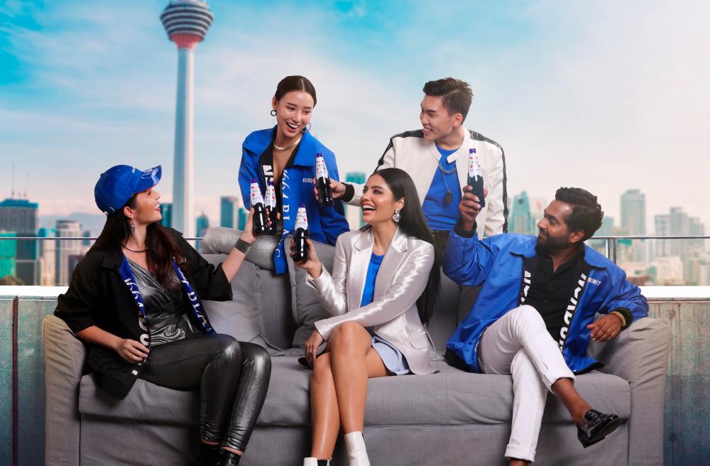 1664 Blanc recently held an exclusive fashion collaboration with streetwear brand Nerdunit in the first-ever virtual launch for a beer brand in Malaysia.