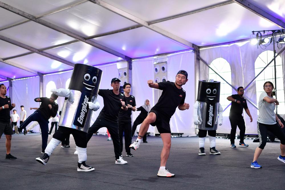 Mr Energizer mascots participates in one of the fitness class. – PICS BY ENERGIZER