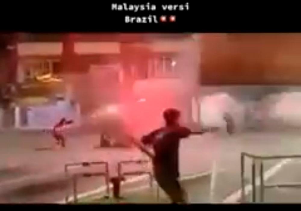 Screengrab from the viral video clip. Credit: Twitter/@SenawangTV