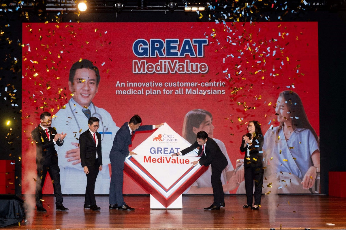 GELM Chief Executive Officer (CEO), Dato Koh Yaw Hui unveiling the Great MediValue with Chief Financial Officer (CFO), Loke Chang Yueh and the Senior Management team.