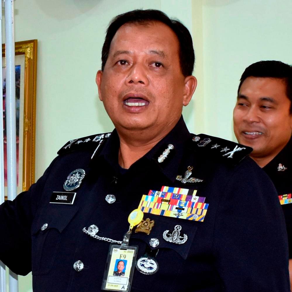 Five held, drugs worth RM2.3 mln seized in two raids in Melaka