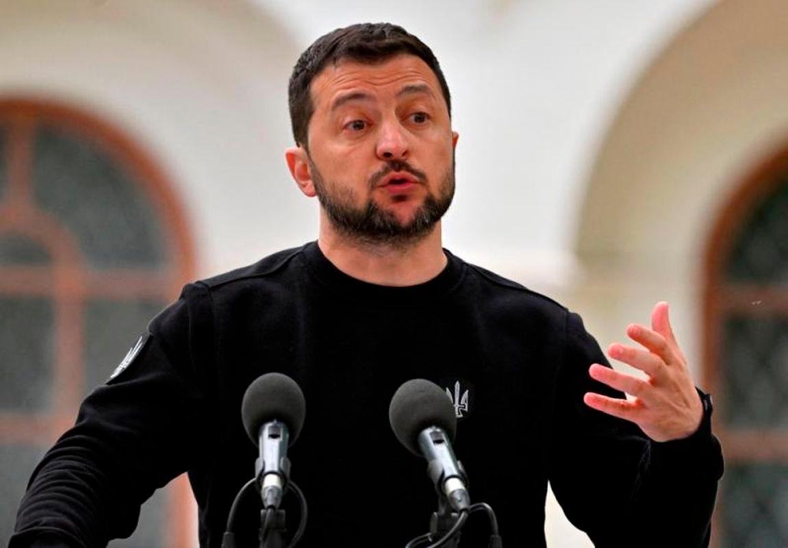 Ukrainian President Voloydmyr Zelensk