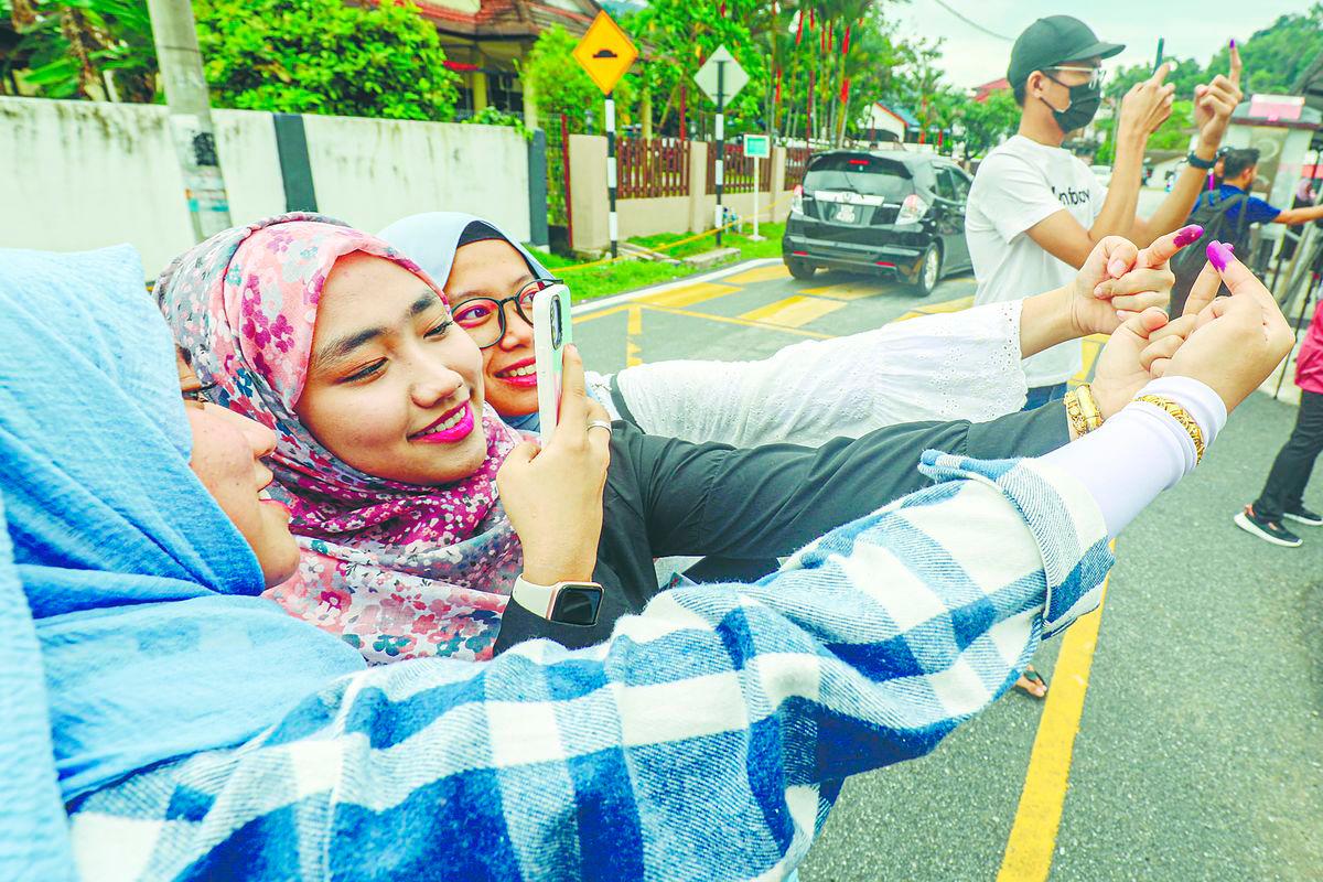 Young Malay voters say they want leaders who focus on national progress, not on race. – AMIRUL SYAFIQ/THESUN