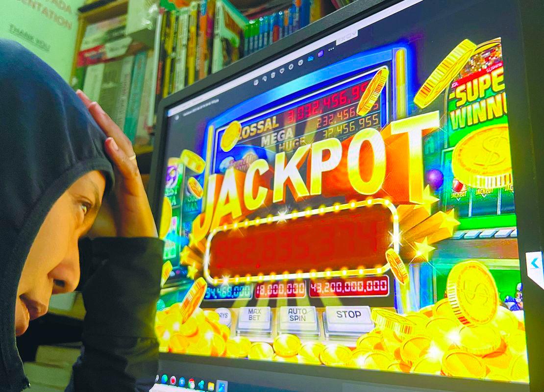 Shahul Hamid said stronger cross-border cooperation, updated laws, better tech tools and public education are needed to fight online gambling. – MASRY CHE ANI / THESUN
