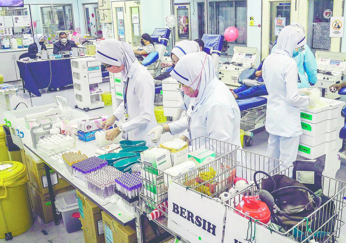 Ng said management often focuses on performance targets while ignoring the actual workload nurses face on the ground. – ADIB RAWI YAHYA/THESUN